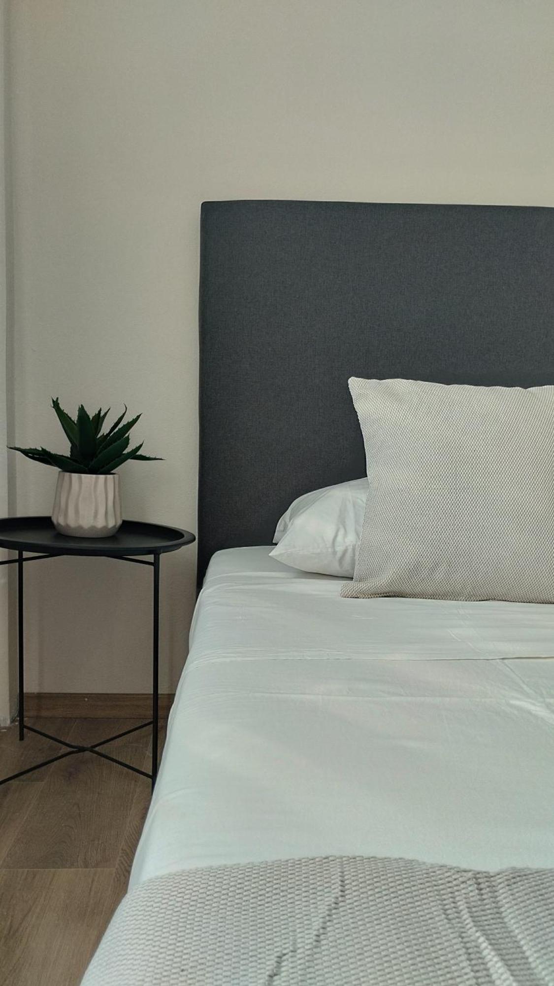Inas Apartments 2 레프킴미 외부 사진